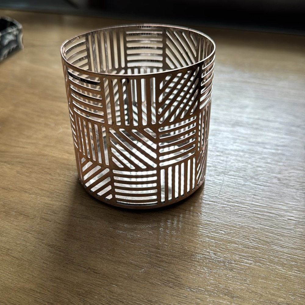 Chic Silver Geometric Candle Holder